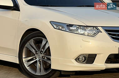 Седан Honda Accord 2011 в 