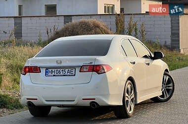 Седан Honda Accord 2011 в 
