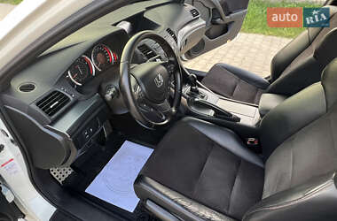 Седан Honda Accord 2011 в 