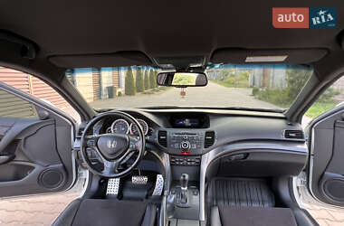 Седан Honda Accord 2011 в 