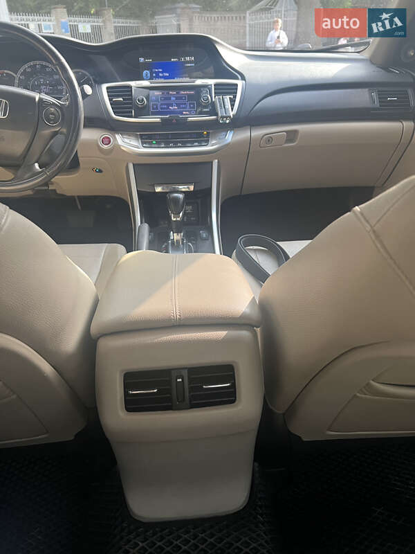 Седан Honda Accord 2014 в Виннице