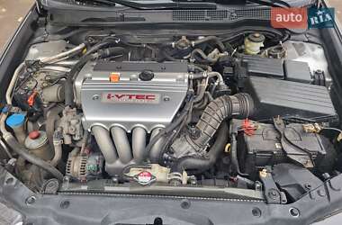 Седан Honda Accord 2005 в 