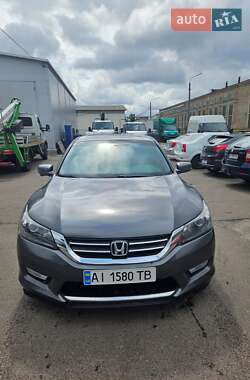 Седан Honda Accord 2012 в Києві