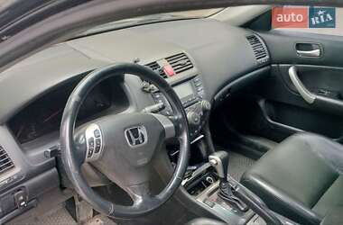 Седан Honda Accord 2004 в 