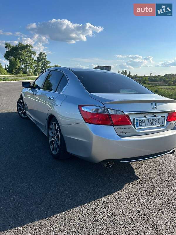 Седан Honda Accord 2015 в Ромнах фото 8 Седан Honda Accord 2015 в Ромнах
