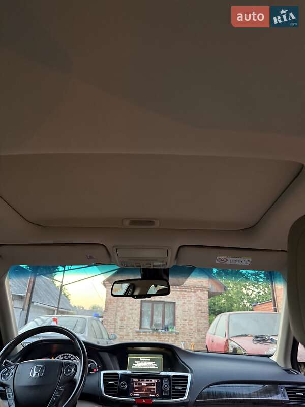 Седан Honda Accord 2013 в Рівному