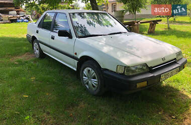 Седан Honda Accord 1987 в Черновцах