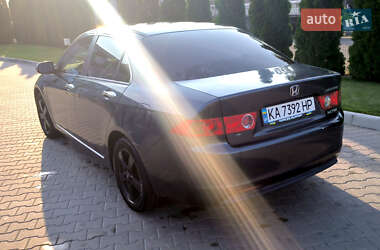 Седан Honda Accord 2005 в Киеве
