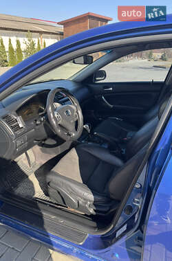 Седан Honda Accord 2004 в 