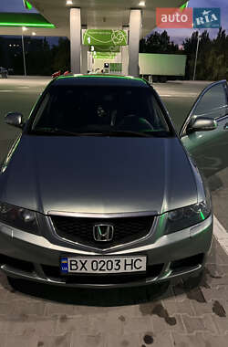 Седан Honda Accord 2004 в 