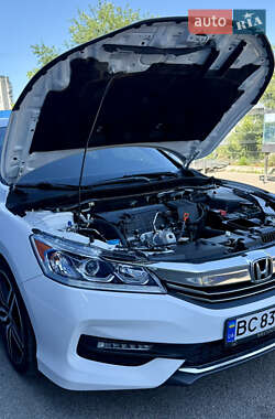 Седан Honda Accord 2016 в 