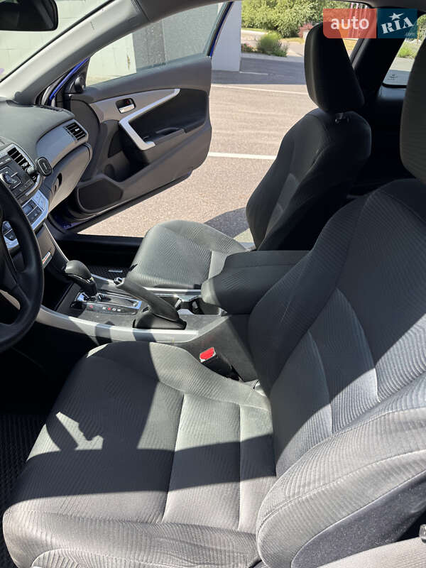 Купе Honda Accord 2015 в Киеве