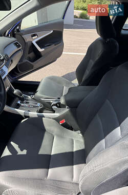 Купе Honda Accord 2015 в 