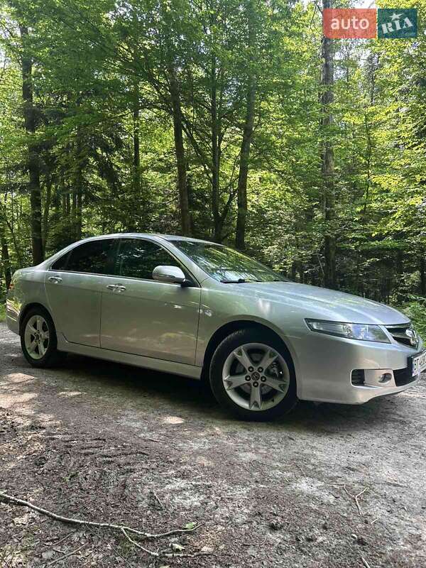 Седан Honda Accord 2006 в Калуше