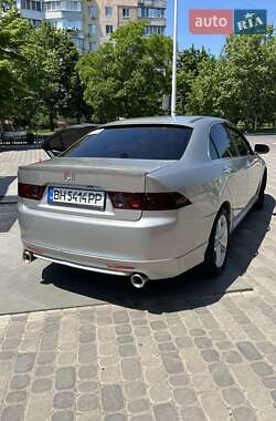 Седан Honda Accord 2003 в Южном