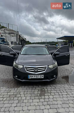 Седан Honda Accord 2011 в 