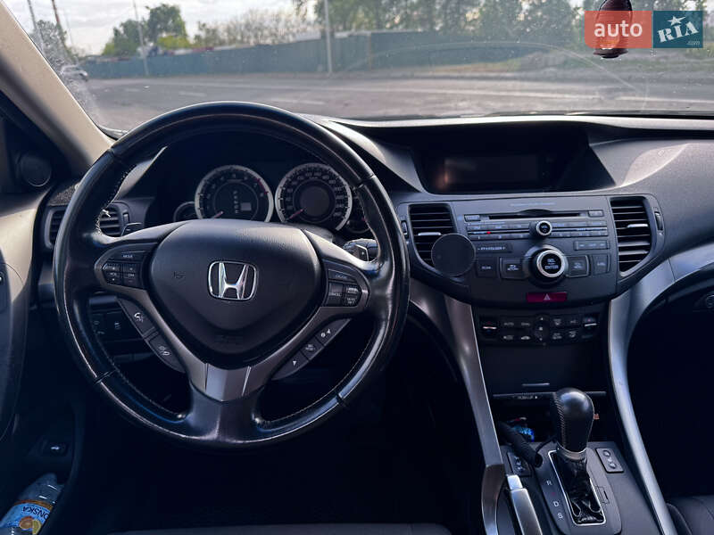 Седан Honda Accord 2011 в Киеве