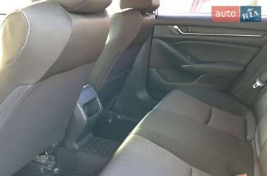 Седан Honda Accord 2019 в 
