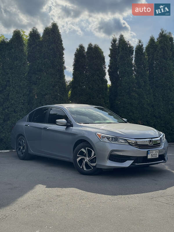 Седан Honda Accord 2016 в Тернополі