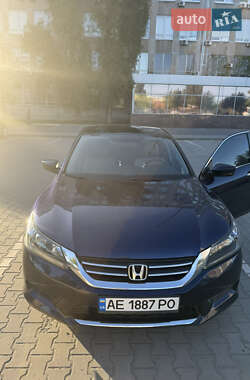 Седан Honda Accord 2015 в Днепре