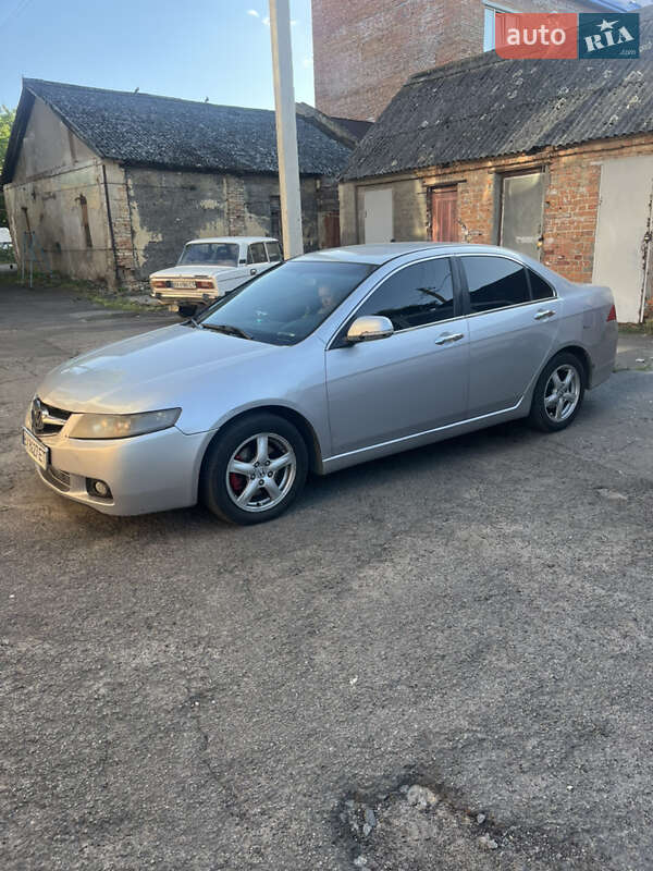 Седан Honda Accord 2004 в Хмельницькому