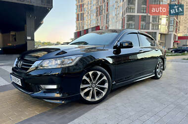 Седан Honda Accord 2013 в Києві