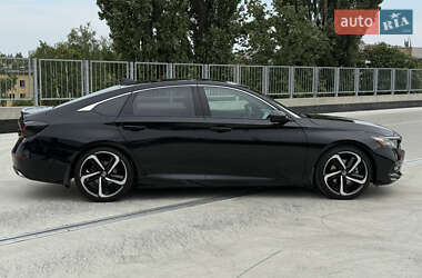 Седан Honda Accord 2018 в 