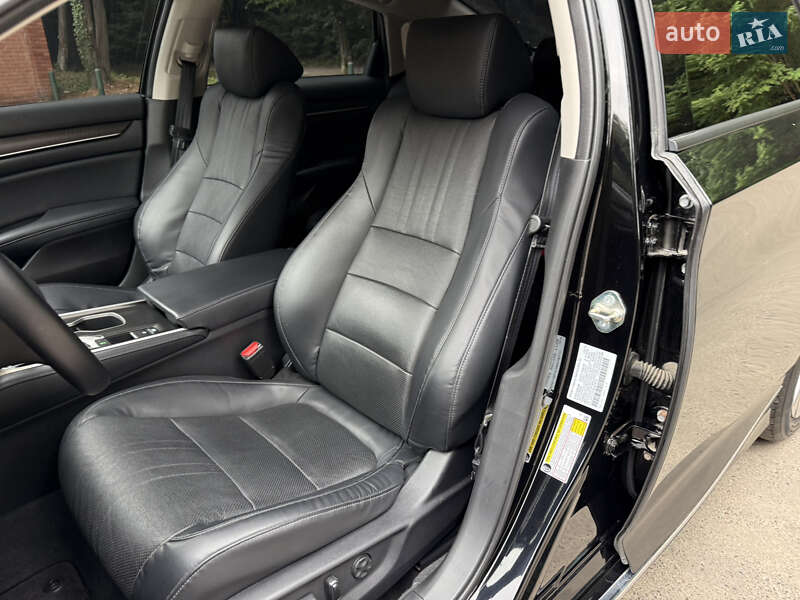 Седан Honda Accord 2018 в Львове