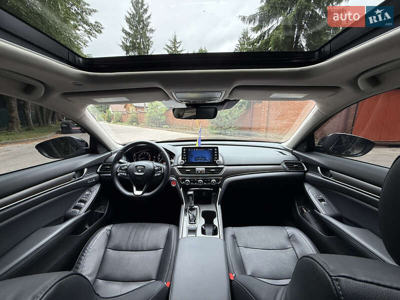Седан Honda Accord 2018 в Львове