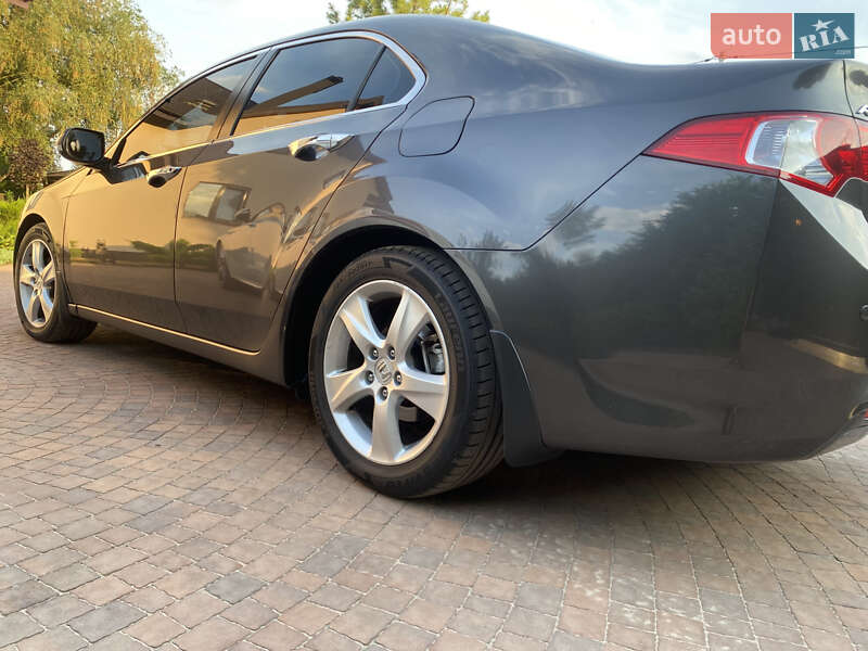 Седан Honda Accord 2008 в Киеве