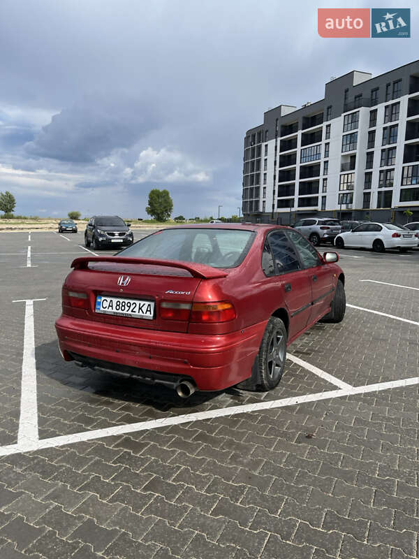 Седан Honda Accord 1993 в Черкасах