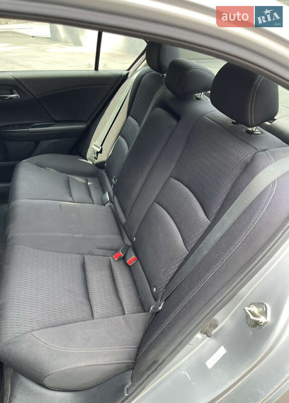 Седан Honda Accord 2013 в Днепре
