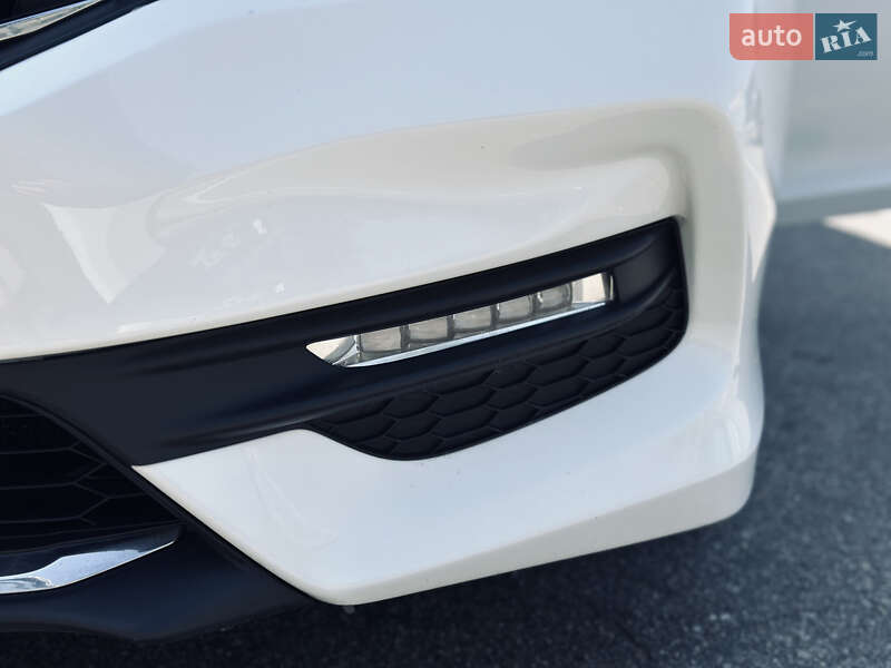 Седан Honda Accord 2015 в Кременчуге