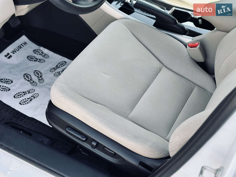 Седан Honda Accord 2015 в Кременчуге