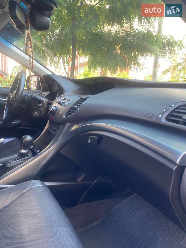 Седан Honda Accord 2011 в Киеве