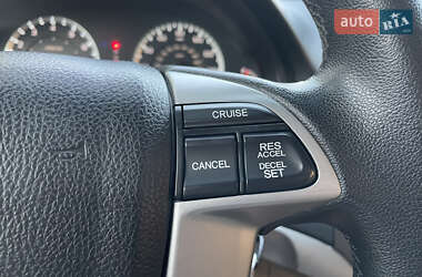 Седан Honda Accord 2012 в 