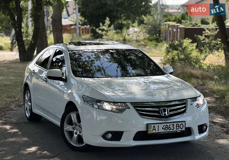 Седан Honda Accord 2012 в Кропивницком