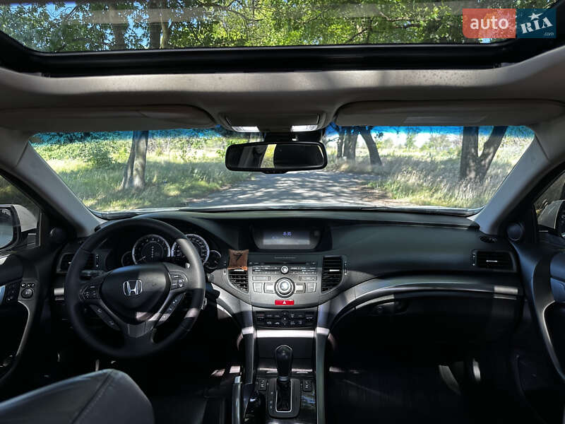 Седан Honda Accord 2012 в Кропивницком