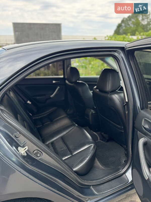 Седан Honda Accord 2004 в Житомирі