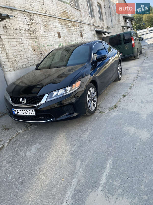 Купе Honda Accord 2014 в Киеве
