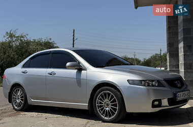 Седан Honda Accord 2004 в 