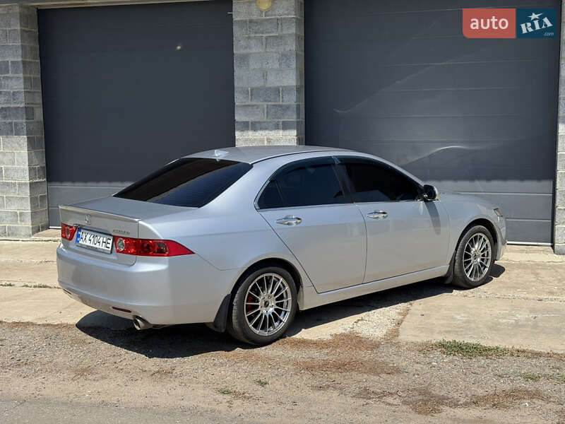 Седан Honda Accord 2004 в Харькове