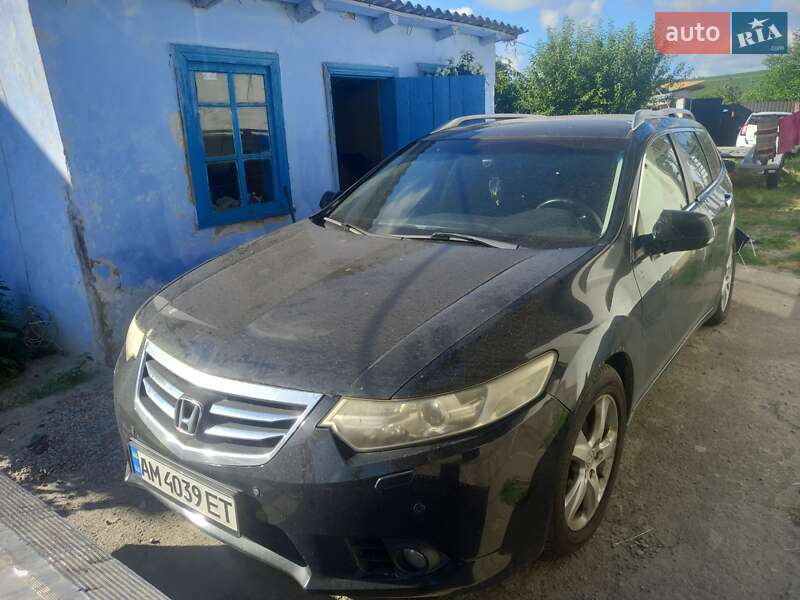 Універсал Honda Accord 2012 в Рокитному