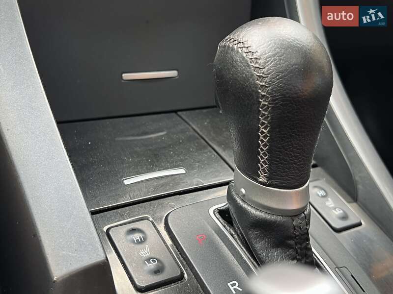 Седан Honda Accord 2012 в Киеве