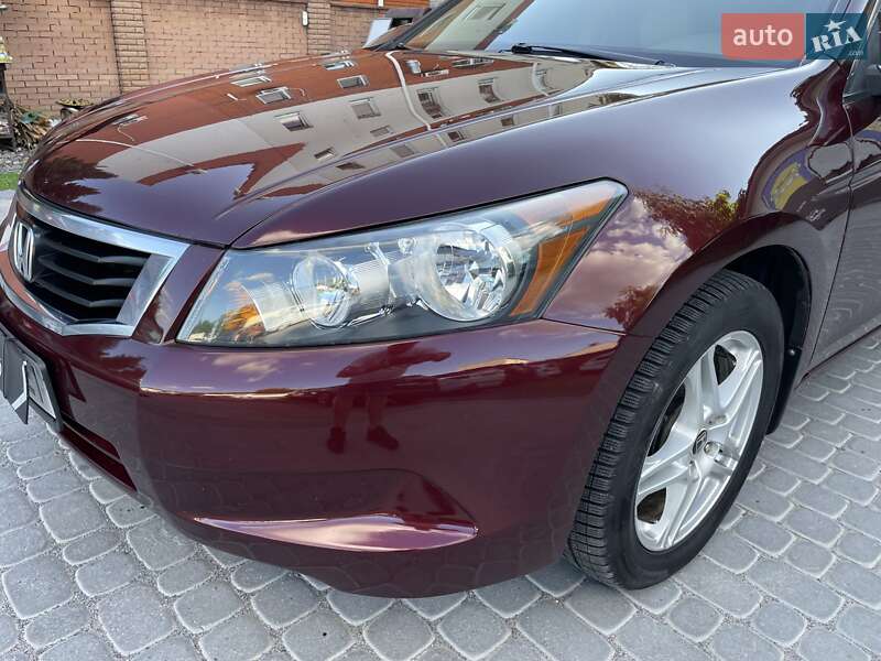 Седан Honda Accord 2008 в Виннице