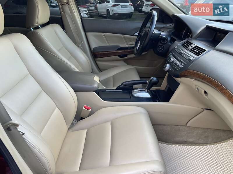 Седан Honda Accord 2008 в Виннице