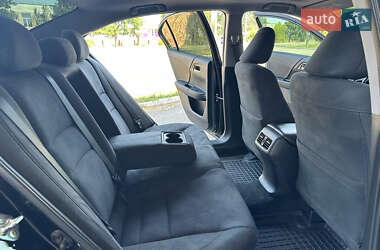 Седан Honda Accord 2015 в 