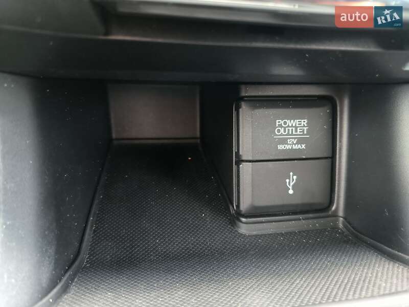 Седан Honda Accord 2014 в Киеве
