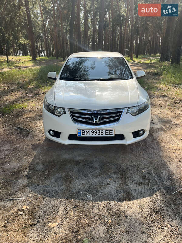 Седан Honda Accord 2011 в Ахтырке