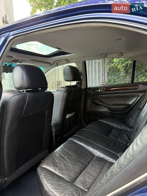 Седан Honda Accord 2001 в Киеве